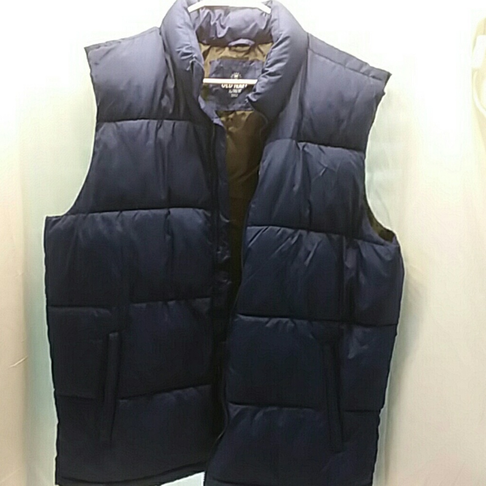 Men's Old Navy armless windbreaker